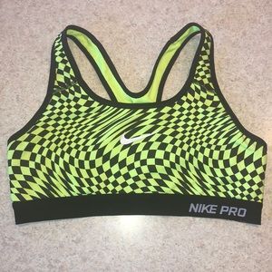 Nike Pro Sports Bra